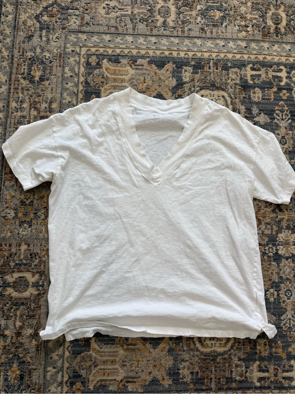aerie White V-Neck Short Sleeve Tee